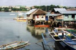 Totolan houses - photo by Harry Smith